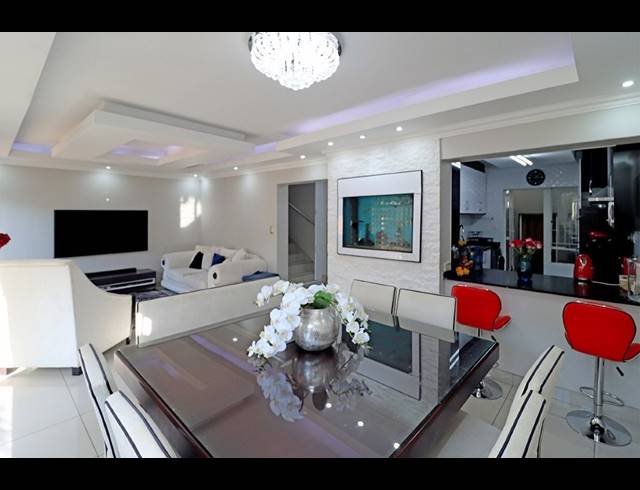 3 BEDROOM TOWNHOUSE FOR SALE IN BRUMA